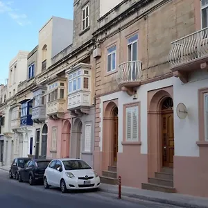 Balluta Hill House Apartment Sliema